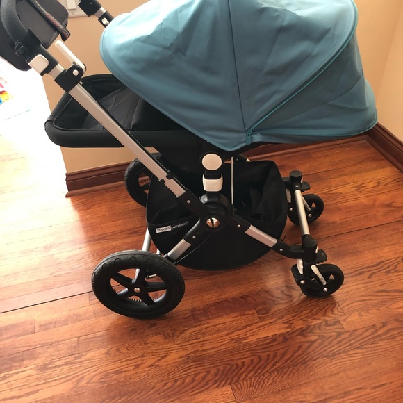 Bugaboo stroller with accessories - Picture 5 of 7